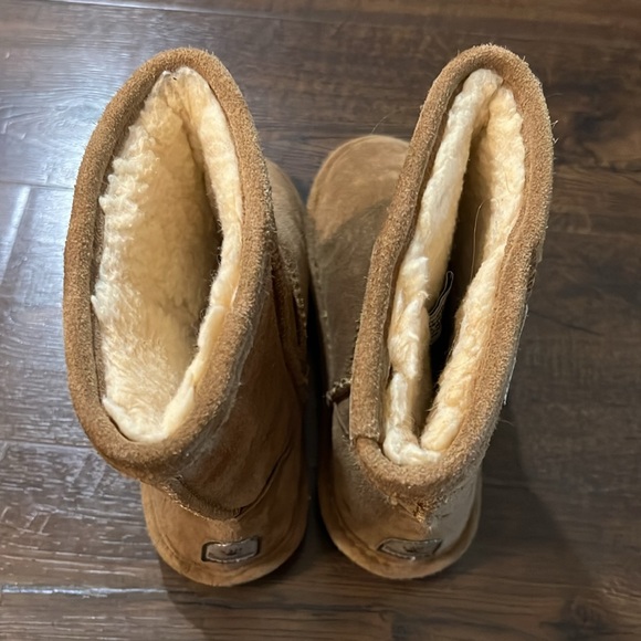 Bearpaw Tan Boots Youth - Picture 3 of 7